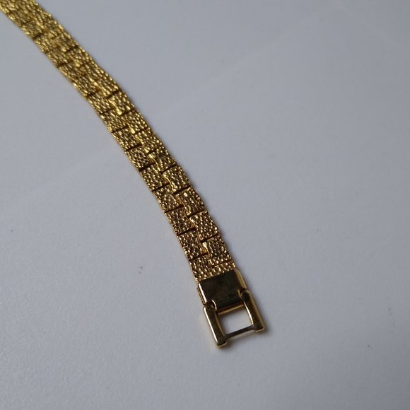 7 Inch Metal Hearts Bracelet - Picture 10 of 14